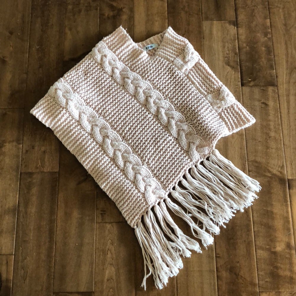Lambs wool pale pink TNA shrug